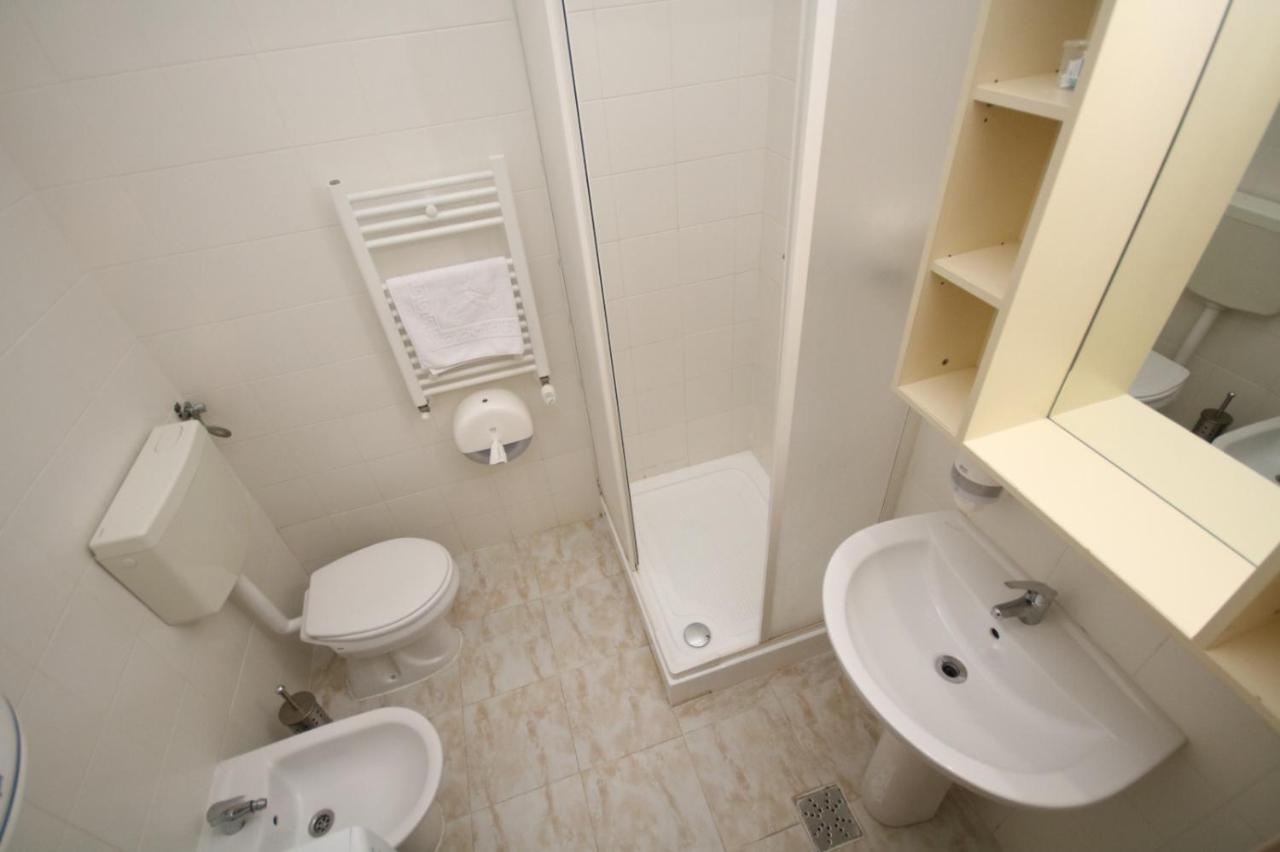 Studio Comfort Lime Timisoara Esterno foto